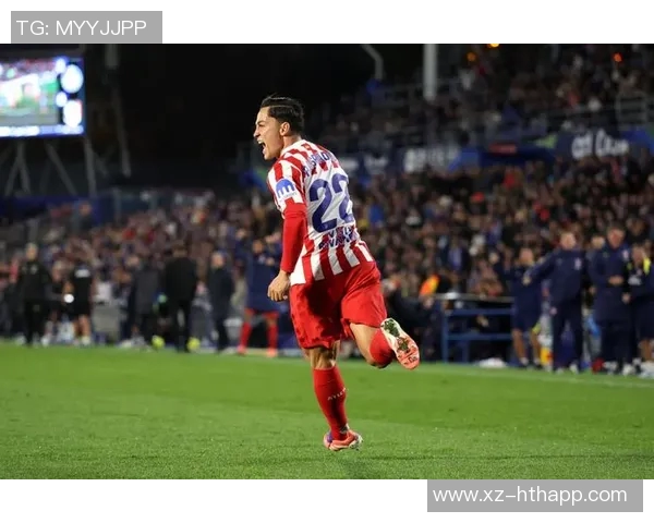 罗马引进齐尔克泽需等曼联决定同时积极谈判拉斯帕多里 罗马引进齐尔克泽需等曼联决定同时积极谈判拉斯帕多里