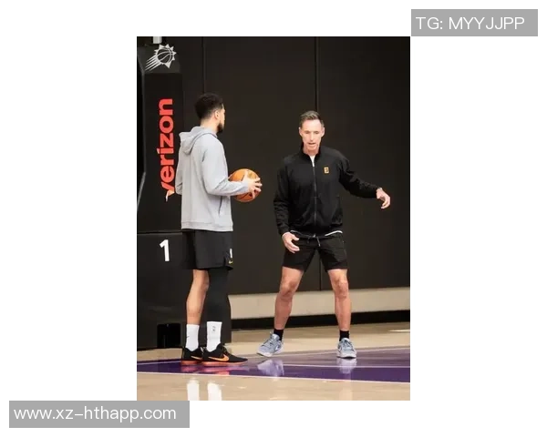 布克在纳什指导下主动担责太阳新赛季迎来最佳领袖导师